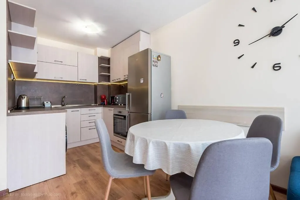 Bright Place Next To Grand Mall Varna